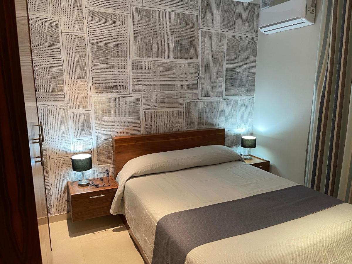 Deluxe Apartment With Pool In The Heart Of St Pauls Bay San Pawl il-Baħar Eksteriør billede