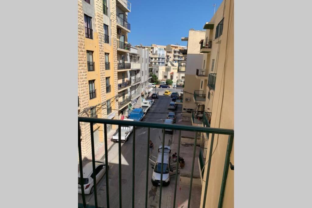 Deluxe Apartment With Pool In The Heart Of St Pauls Bay San Pawl il-Baħar Eksteriør billede