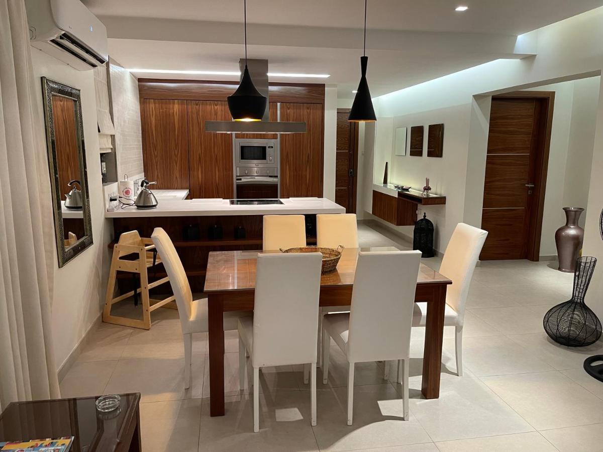 Deluxe Apartment With Pool In The Heart Of St Pauls Bay San Pawl il-Baħar Eksteriør billede