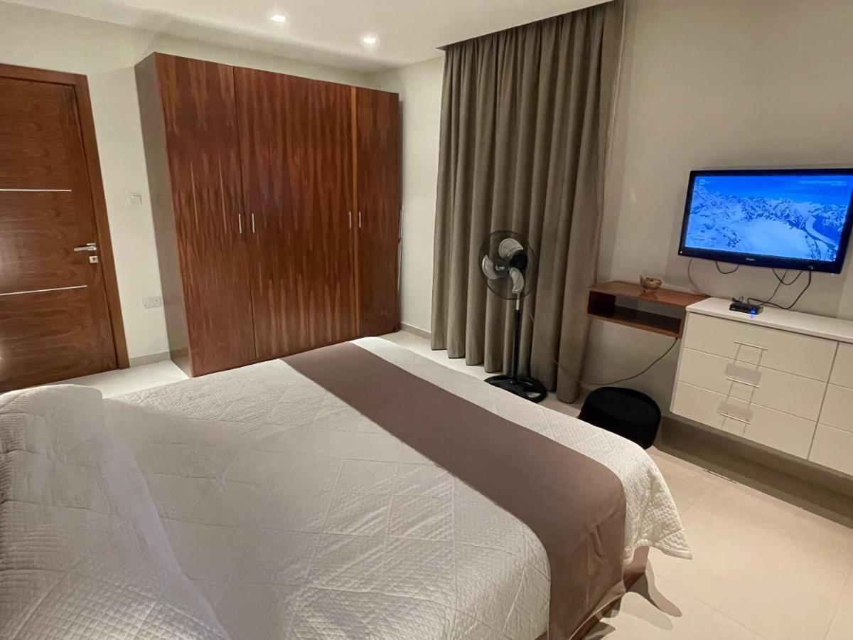 Deluxe Apartment With Pool In The Heart Of St Pauls Bay San Pawl il-Baħar Eksteriør billede